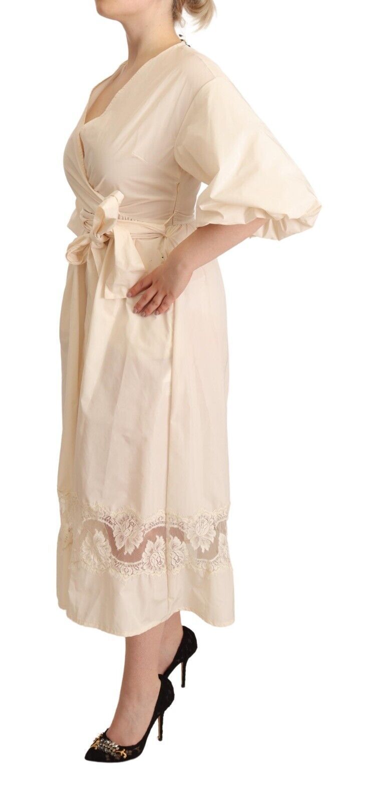 PINK MEMORIES Elegant Off White Maxi Wrap-kjole