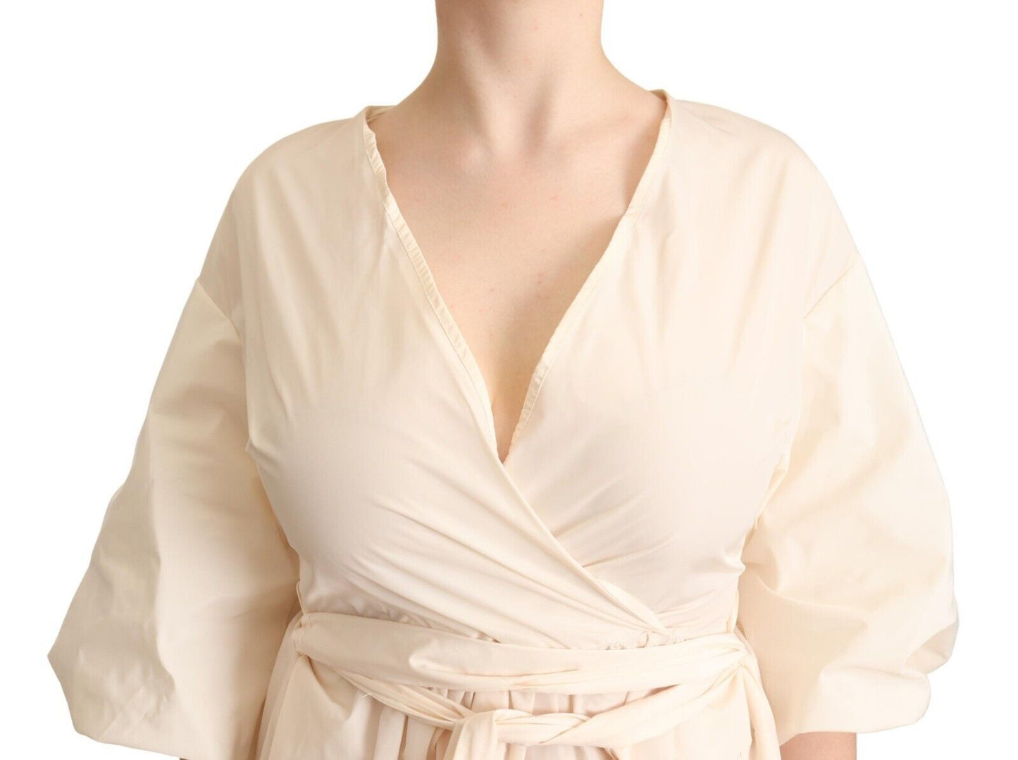 PINK MEMORIES Elegant Off White Maxi Wrap-kjole