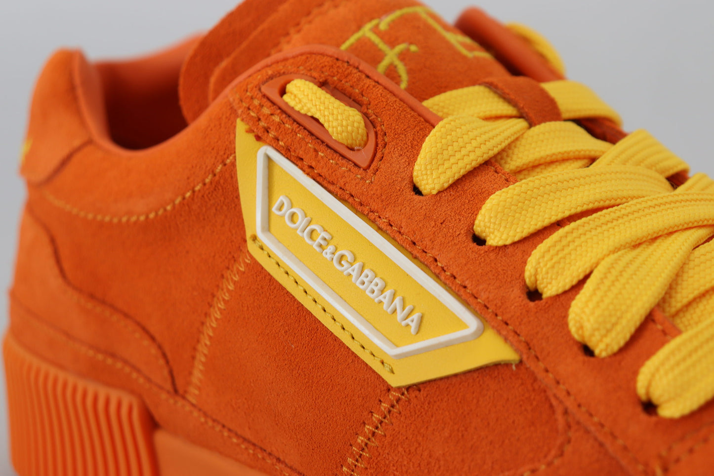 Dolce & Gabbana Chic Orange Ruskindssneakers med Snøre
