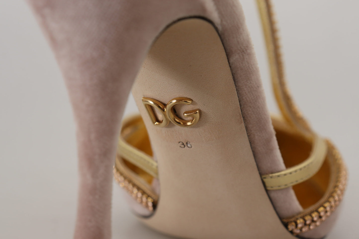 Dolce & Gabbana Elegante Pink Krystal Pumps med Høje Hæle