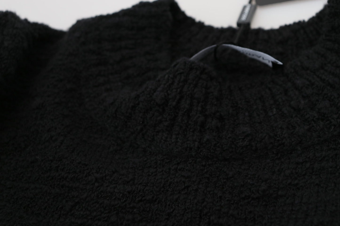 Dolce & Gabbana Elegant Jomfruuld Pullover Sweater