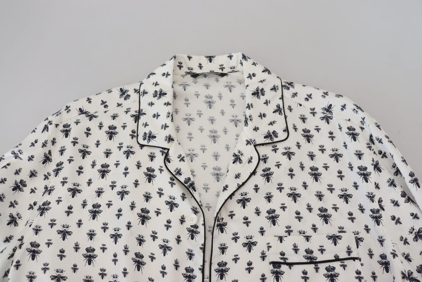 Dolce & Gabbana Elegant Silke Pyjama Top med Kronebi Print