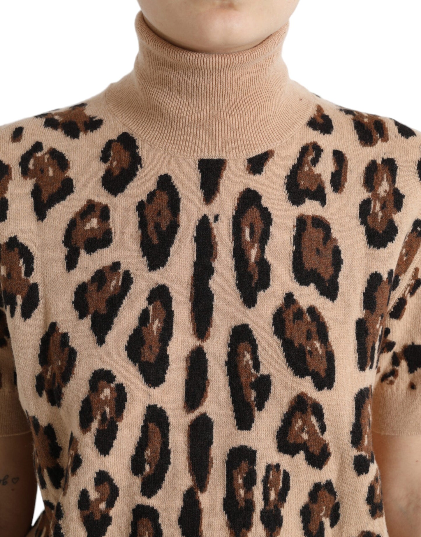 Dolce & Gabbana Elegant Beige Leopard Rullekravetop i Uld