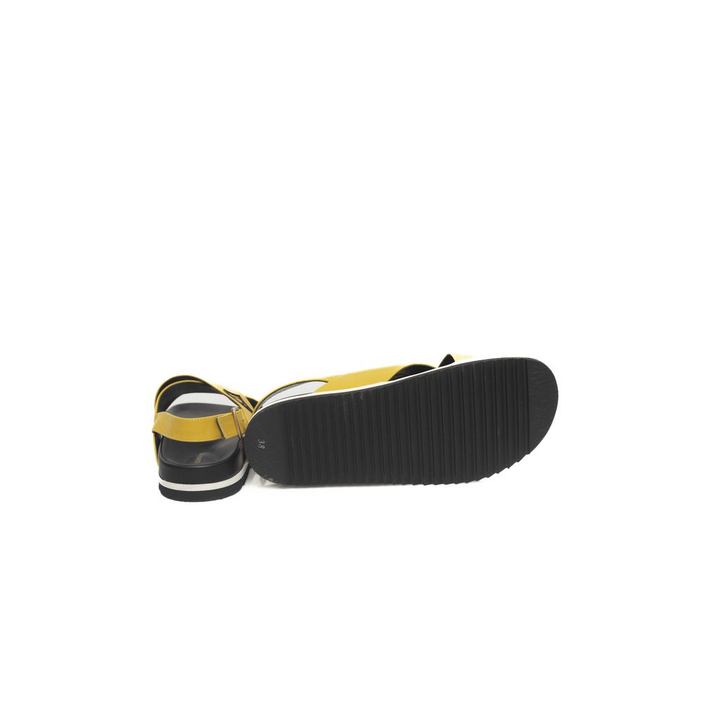 Cerruti 1881 Gul Kalveskinds Sandal til Kvinder