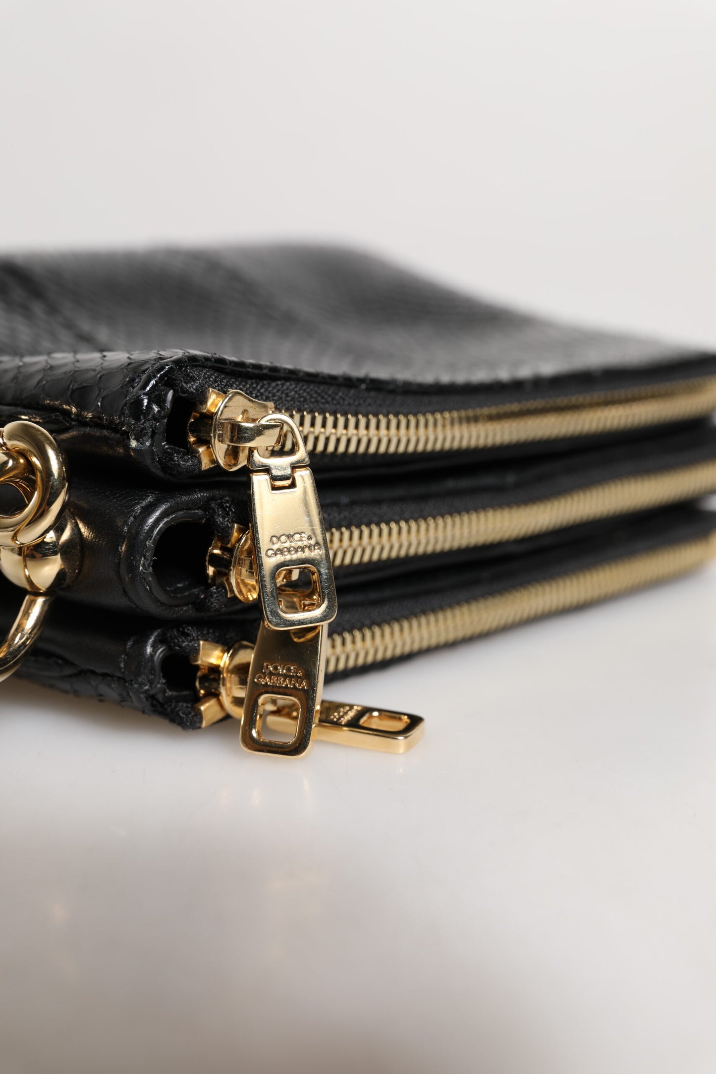 Dolce & Gabbana Sort Eksotisk Læder Skuldertaske i Sling