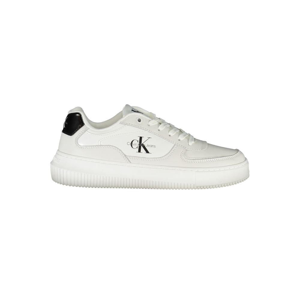 Calvin Klein Elegant Hvide Sneakers Med Snørebånd og Kontrastdetaljer
