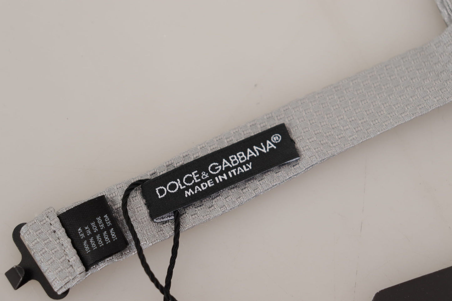 Dolce &amp; Gabbana Chic Grå Silkesløjfe