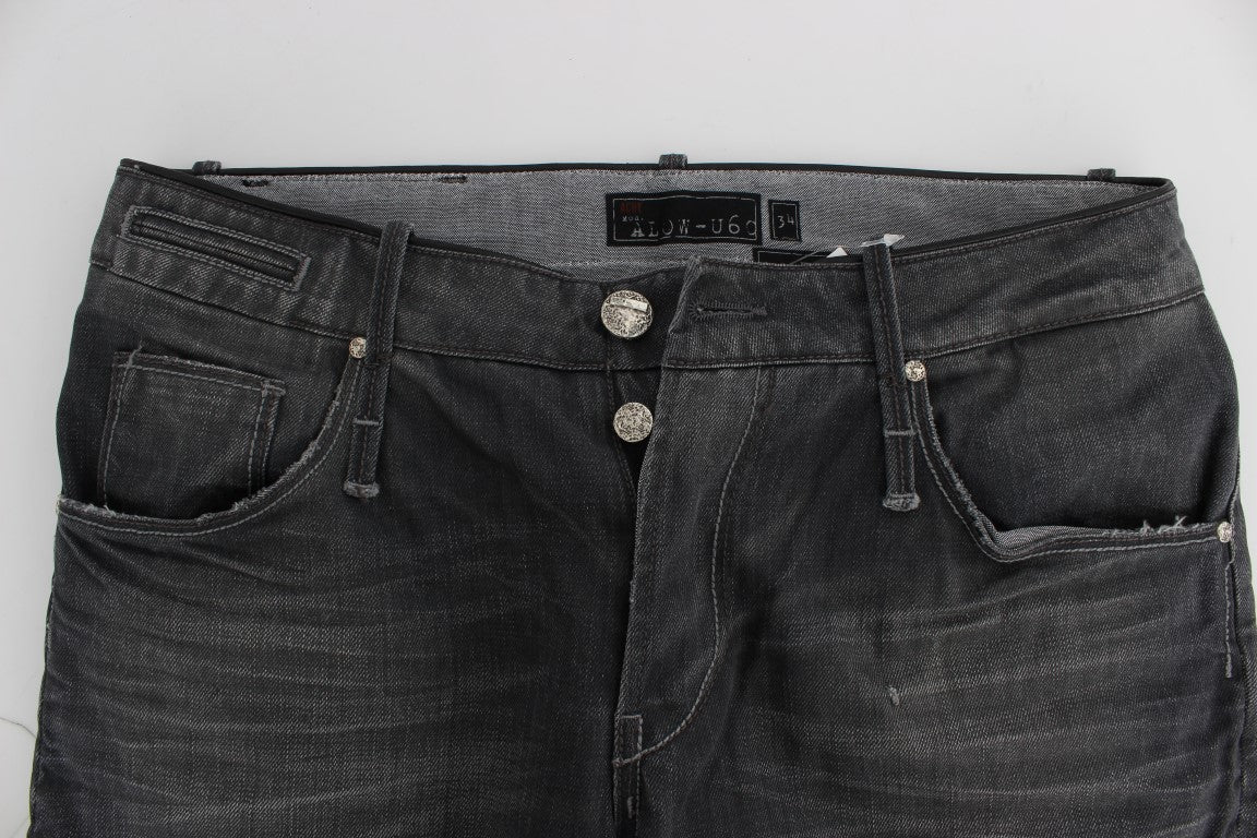 Acht Elevate Your Style med tidløse grå jeans