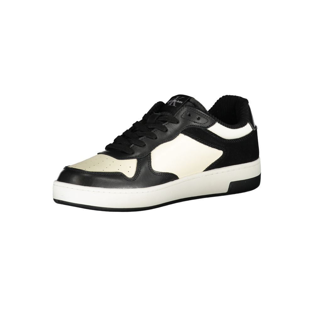 Calvin Klein elegante sorte sneakers med kontrastdetaljer