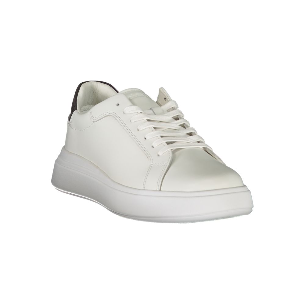 Calvin Klein elegante hvide kontrastsneakers med snøre