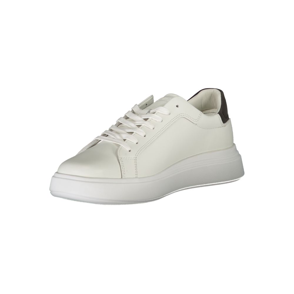 Calvin Klein elegante hvide kontrastsneakers med snøre