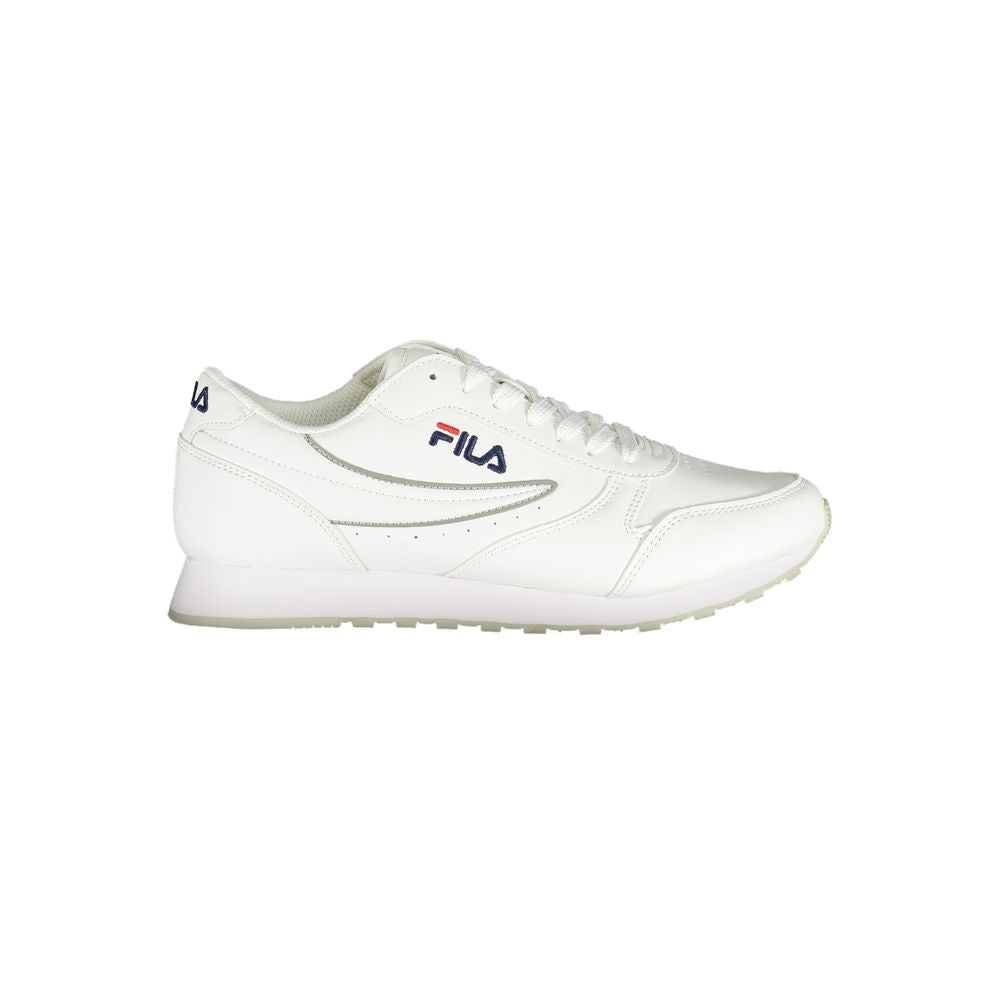 Fila Chic hvide sneakers med snørebånd med kontrastdetaljer