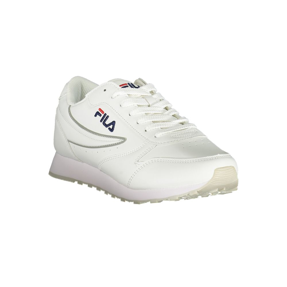 Fila Chic hvide sneakers med snørebånd med kontrastdetaljer