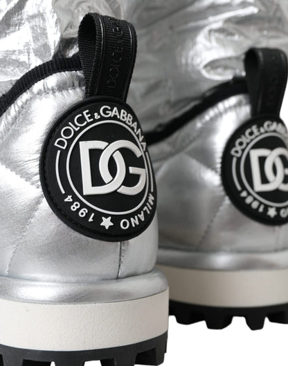 Dolce &amp; Gabbana Metallic Sølv Quiltede Støvlesko med Logomærke