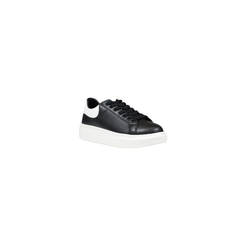 Ikon sort stof sneaker