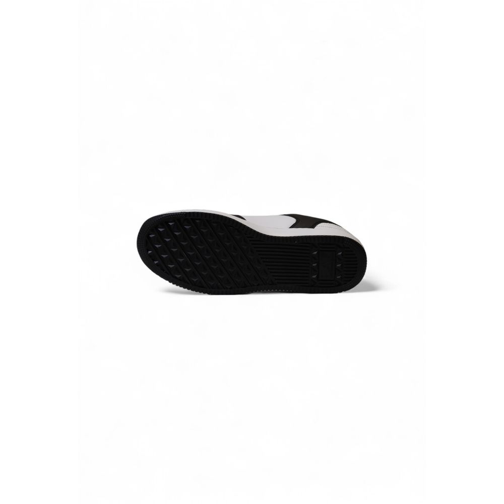 EA7 Emporio Armani sort og hvid polyester sneaker