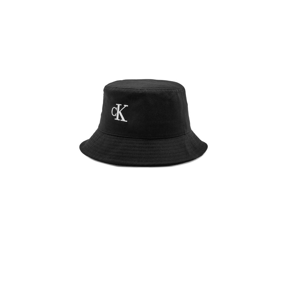 Calvin Klein sort genbrugspolyester hat