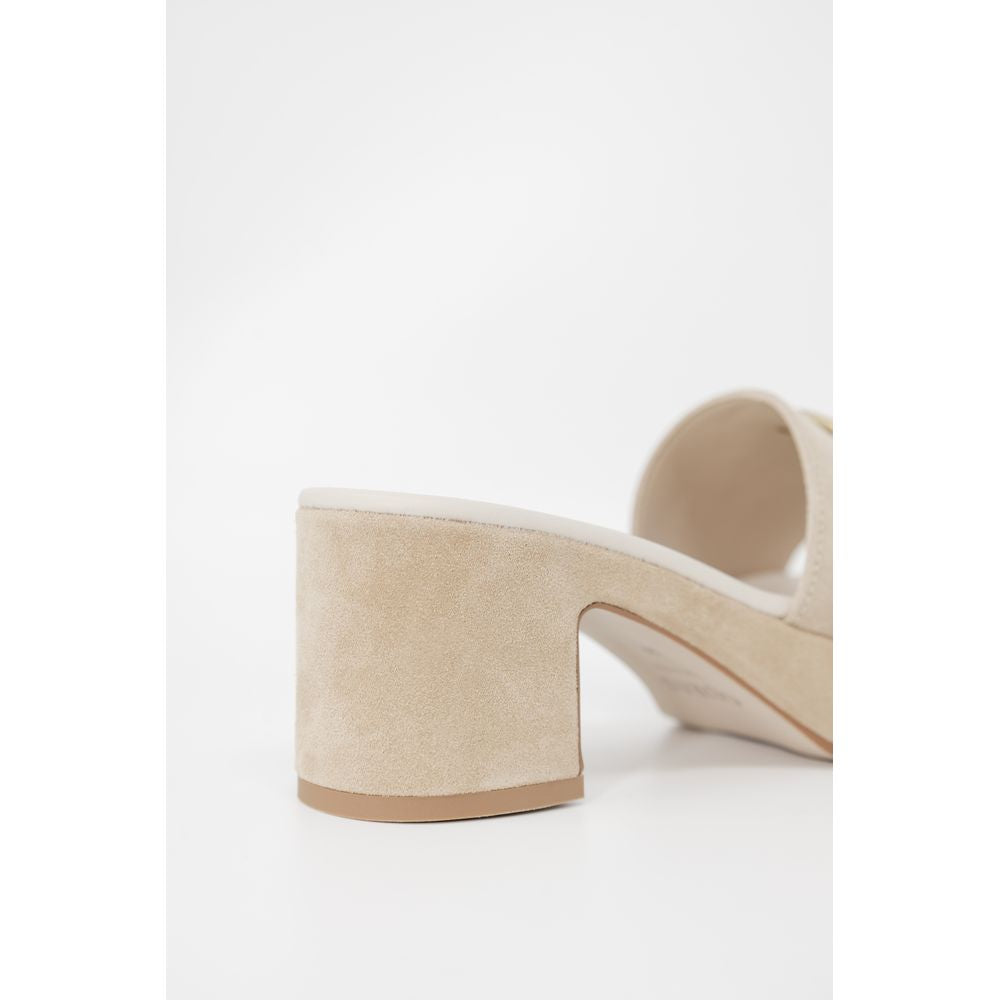 Guess Beige Suede Pump