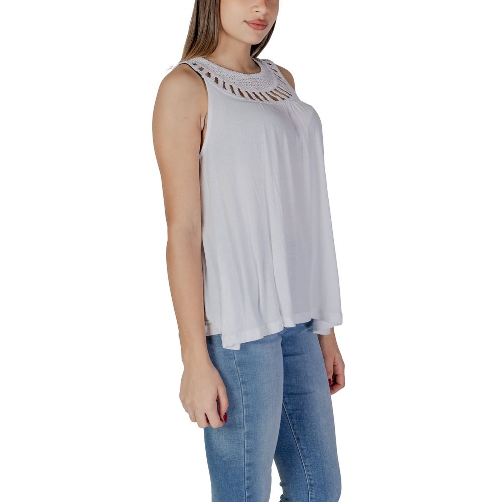 B.Young White Viscose Toppe &amp; T-Shirt