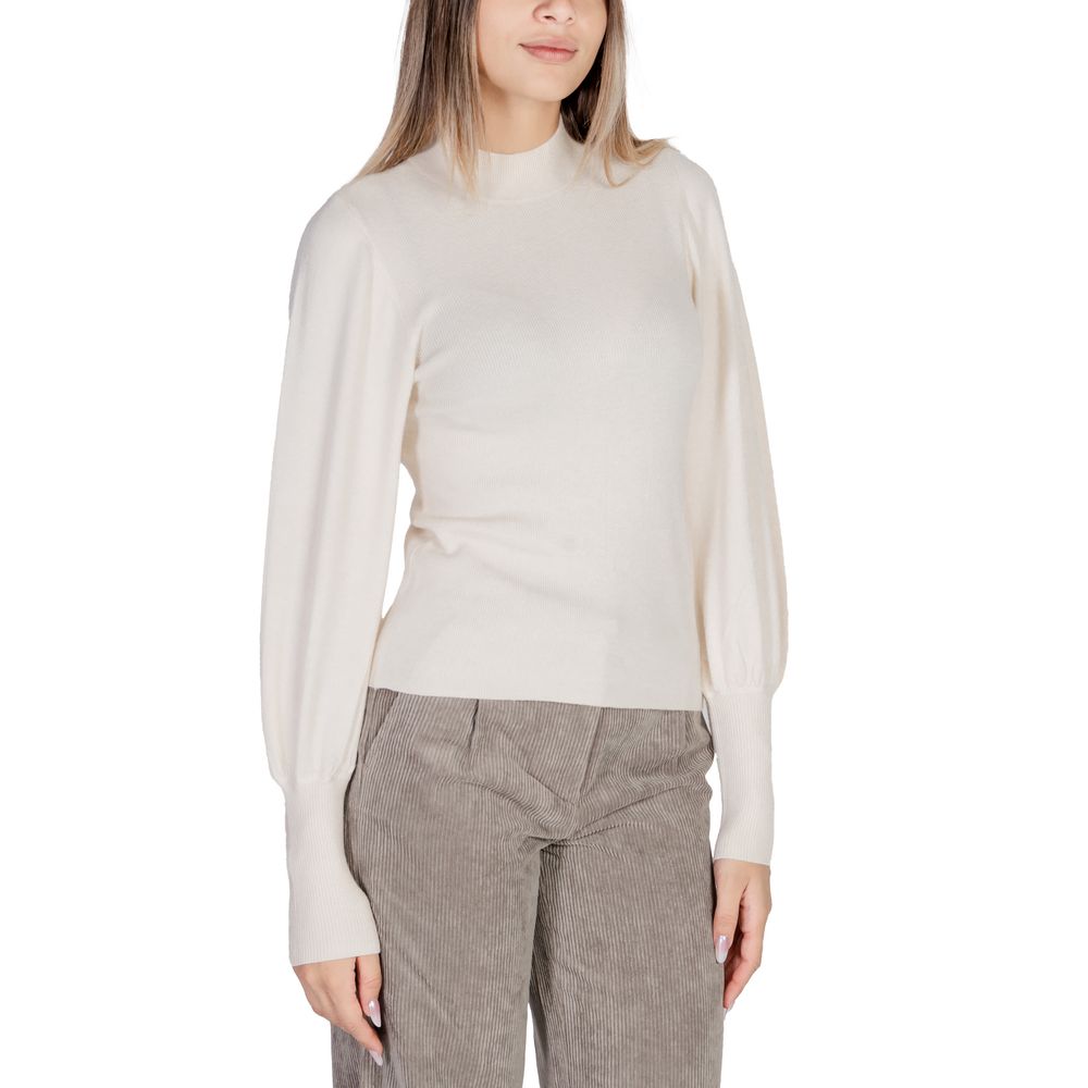 Vero Moda Cream Viscose Toppe &amp; T-Shirt