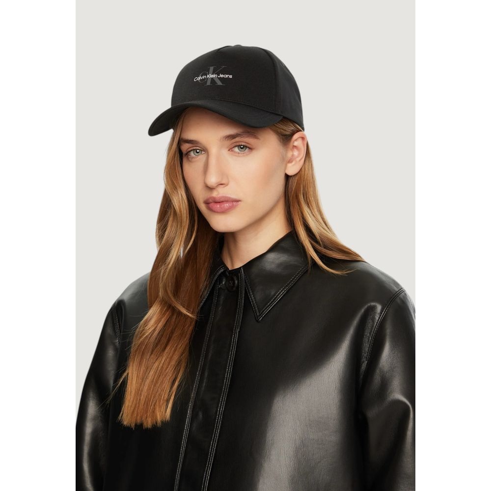 Calvin Klein Jeans sort genbrugspolyester hat