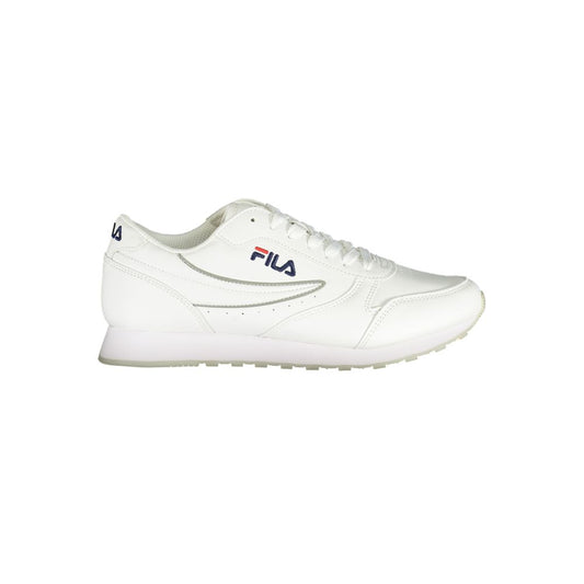 Fila Chic hvide snøresneakers med kontrastdetaljer