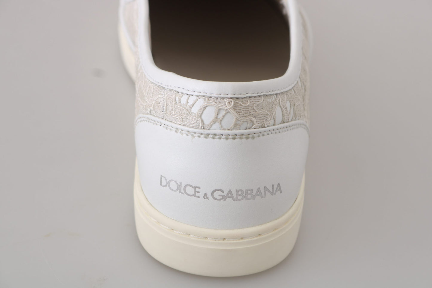 Dolce &amp; Gabbana Elegant Off White Loafers til damer